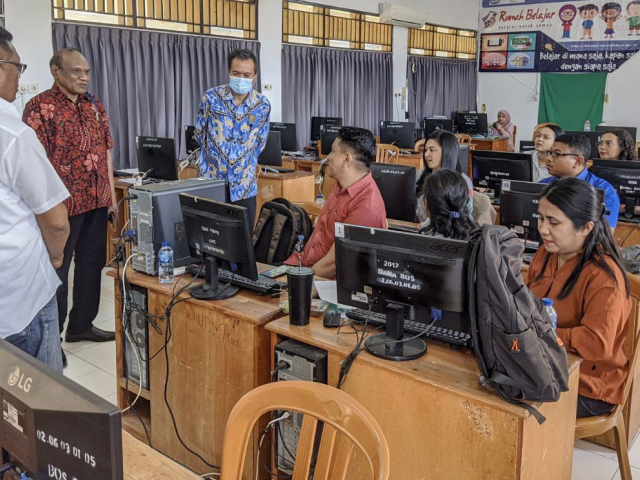 Ombudsman Dan BMPS Monitoring PPDB SMA Hari Pertama Di Kupang ...